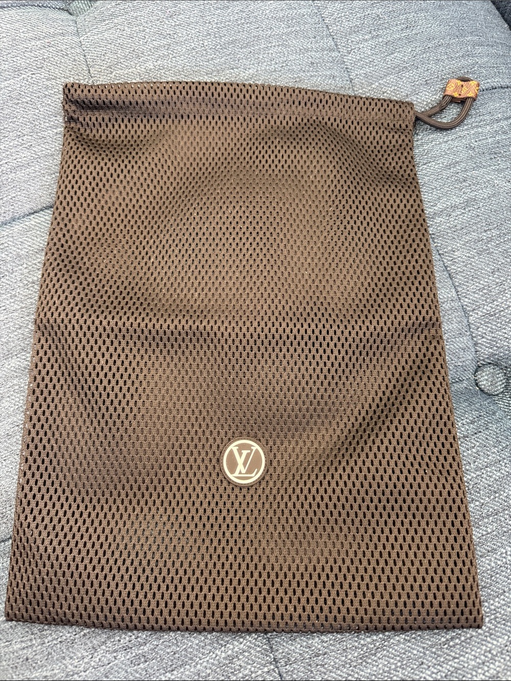 LOUIS VUITTON Logo Shoe Sneaker Dustbag